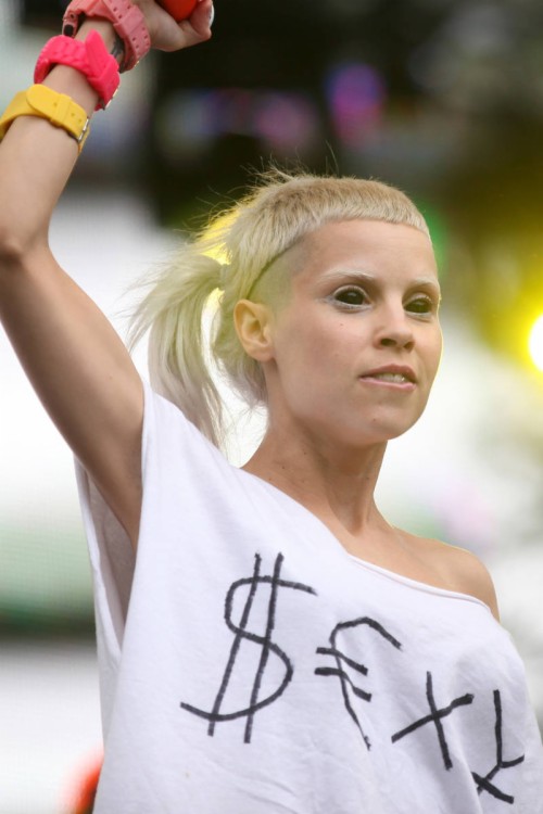 All - Lady Gaga White Eyebrows (#1031708) - HD Wallpaper & Backgrounds ...