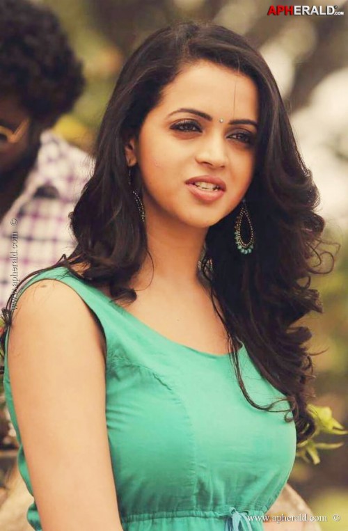 Bhavana - New Tamil Actress Beautiful (#1018640) - HD Wallpaper ...