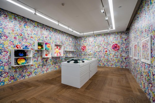 Installation View Of Takashi Murakami's Kawaii Shop - Takashi Murakami ...