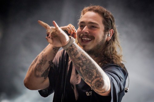 Post Malone On Stage (#2479961) - HD Wallpaper & Backgrounds Download