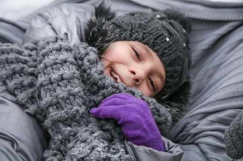 Cute Baby In Winter (#1692027) - HD Wallpaper & Backgrounds Download