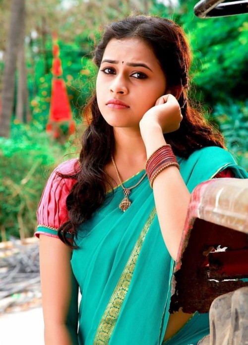 Sri Divya Wallpaper - Actress Sri Divya New (#3088589) - HD Wallpaper ...