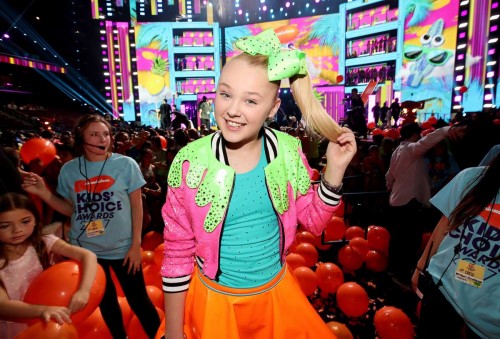 Download Jojo Siwa Wallpapers Macbook Wallskid - Jojo Siwa On Itl.cat