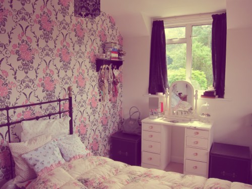 Design A Room With Floral Nuances Tumblr Bedroom For